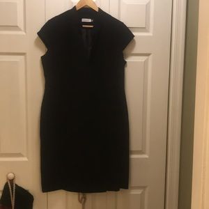 Calvin Klein lapsed dress no sleeves